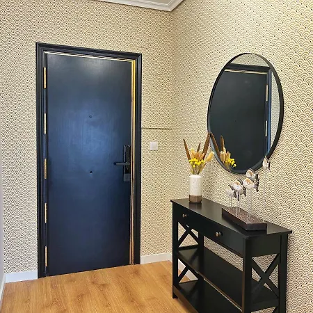 Amplio, Comodo Y Estiloso Apartamento